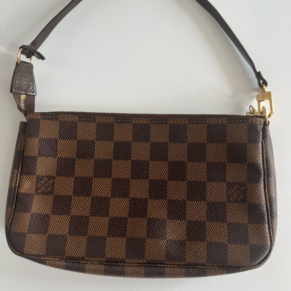 Authentic Louis Vuitton Damier Ebene Pochette Accessoires - Picture 3 of 15